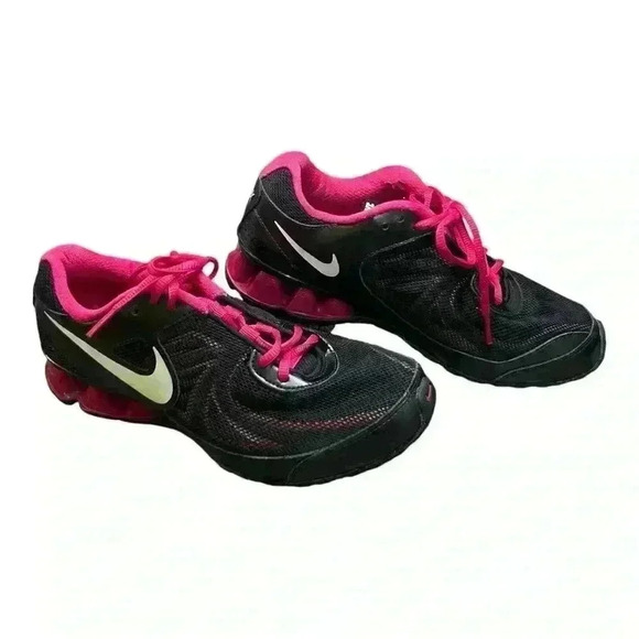 Nike Reax Run 7 Low Black Size 8.5 Black & Pink - Picture 3 of 11